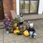 Rudens gėrybės papuošė darželio kiemą